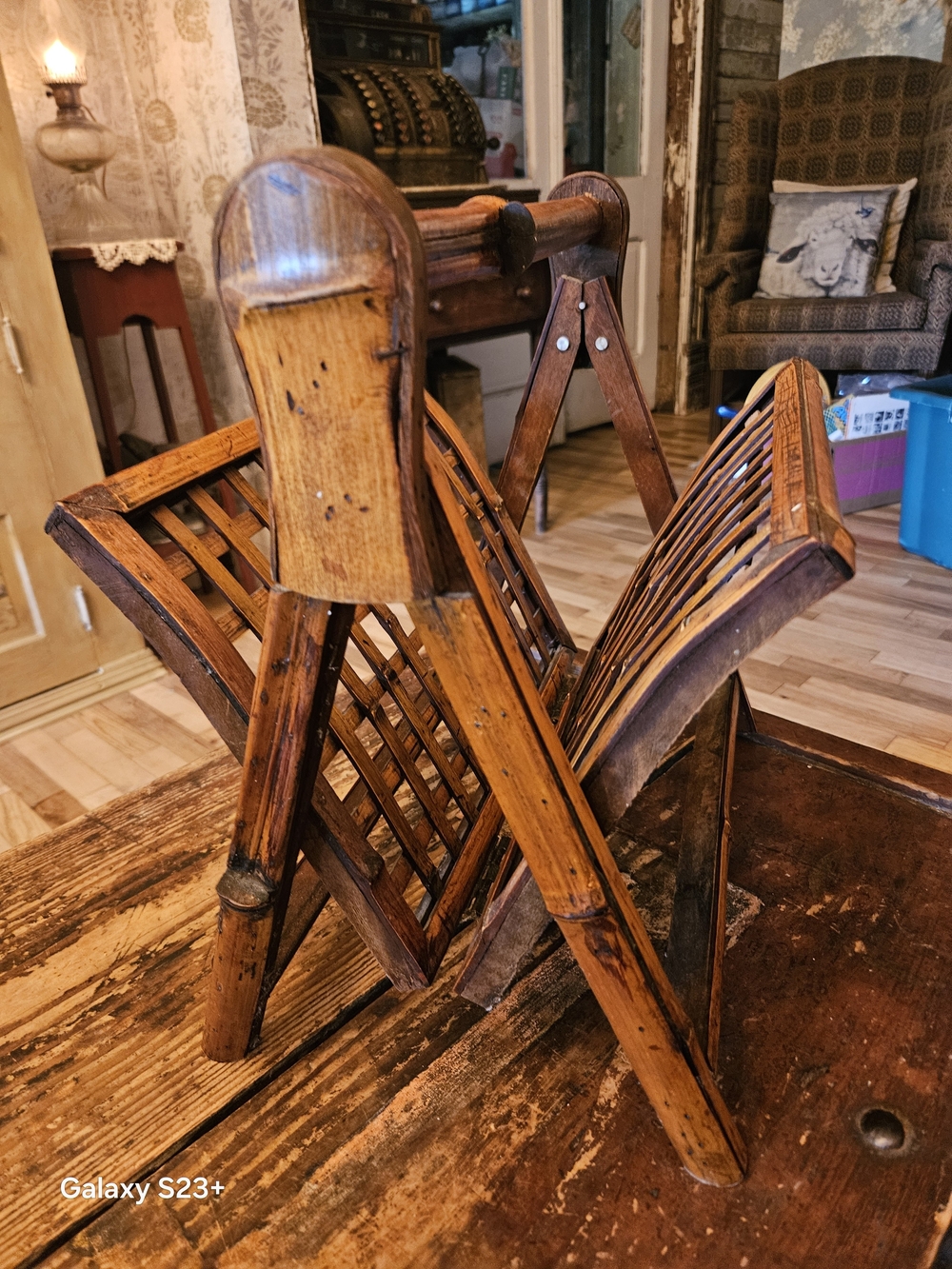 Rustic Wooden Magazine Rack - Brown - Picture 2 of 3
